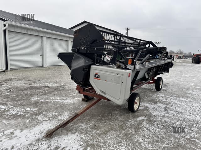 Image of Gleaner 500 equipment image 3