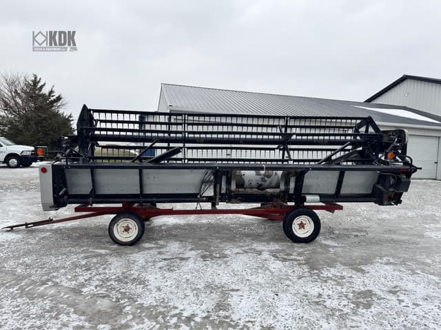 Image of Gleaner 500 equipment image 4