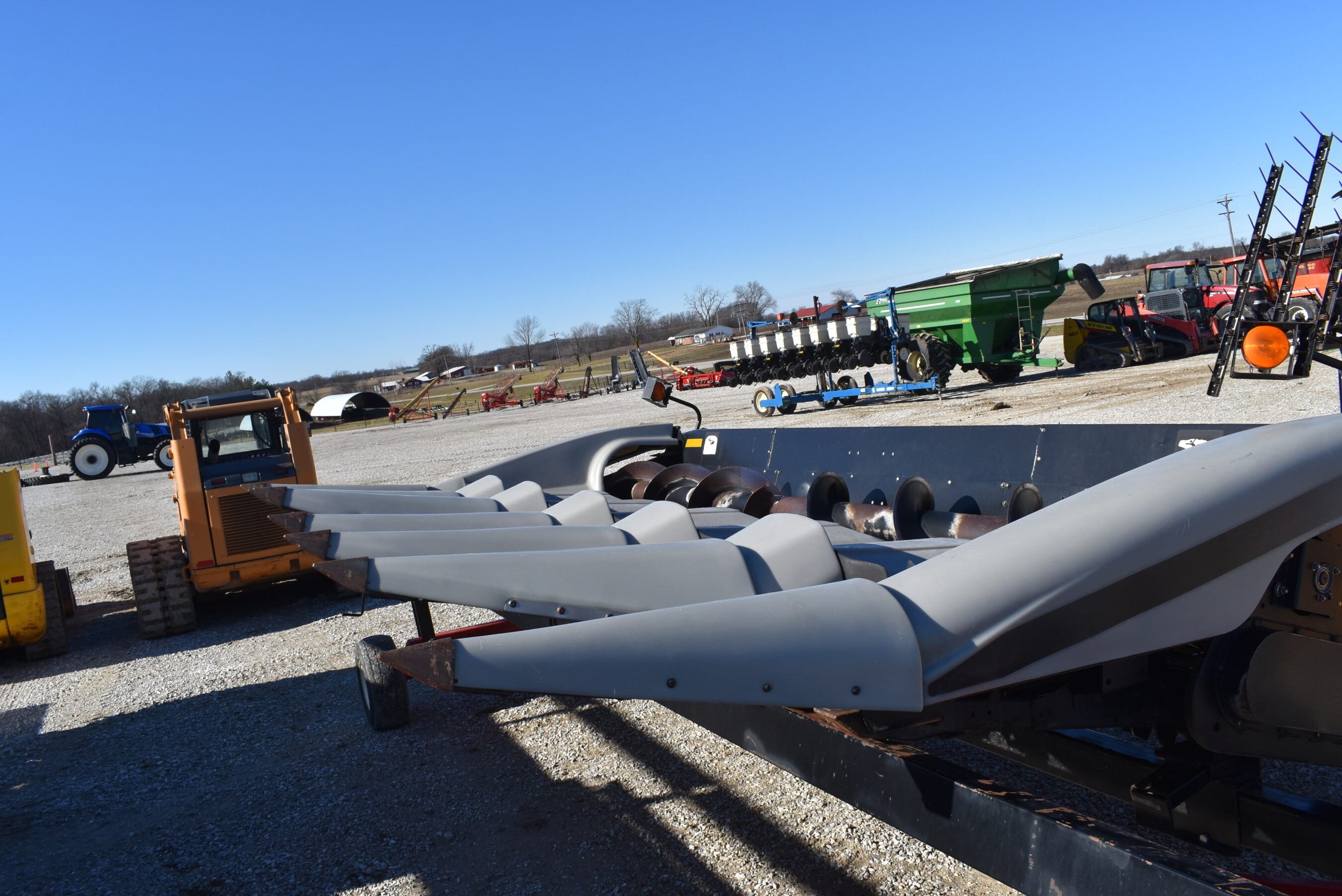 Gleaner 630 Equipment Image0