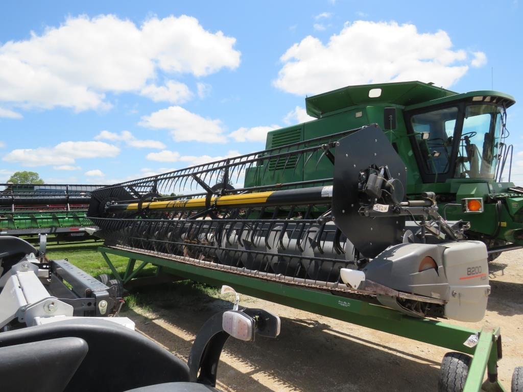 Image of Gleaner 8200 Primary image