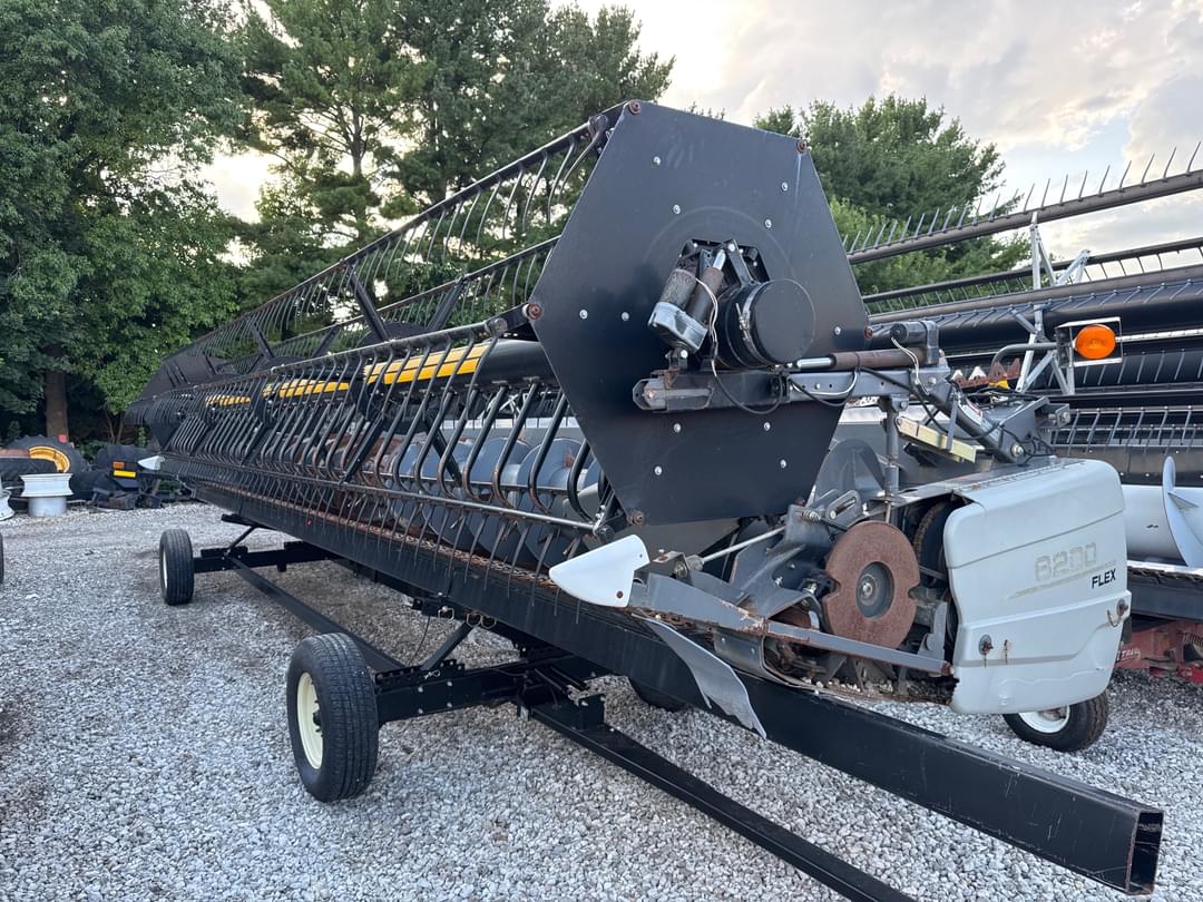 Image of Gleaner 8200 Primary image
