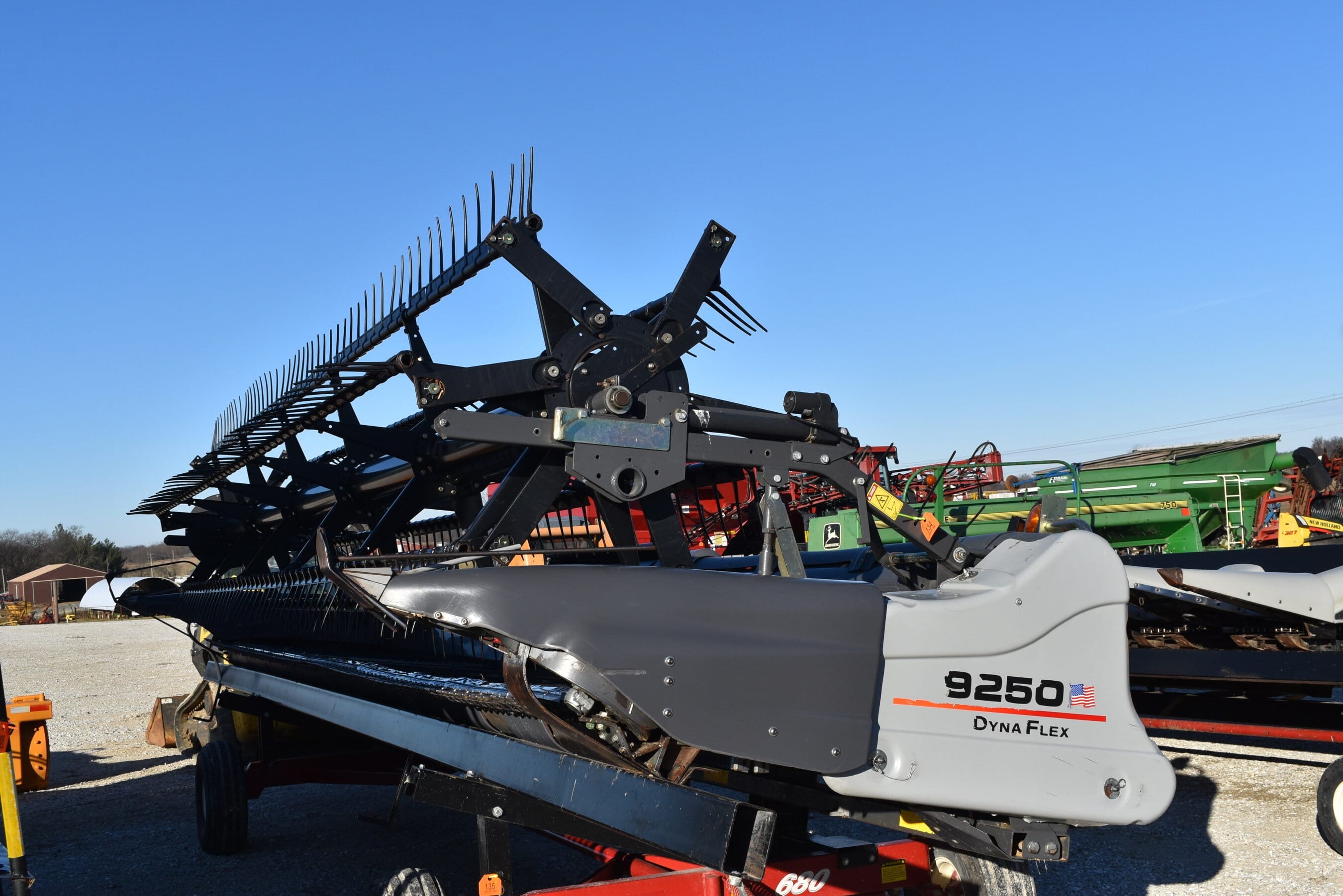 2013 Gleaner 9250 Equipment Image0