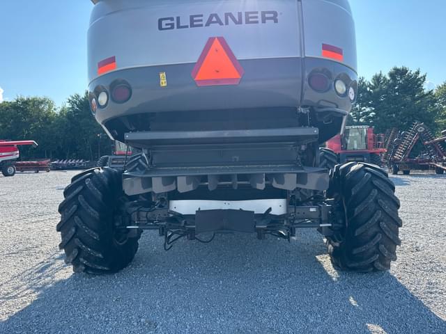 Image of Gleaner A86 equipment image 3