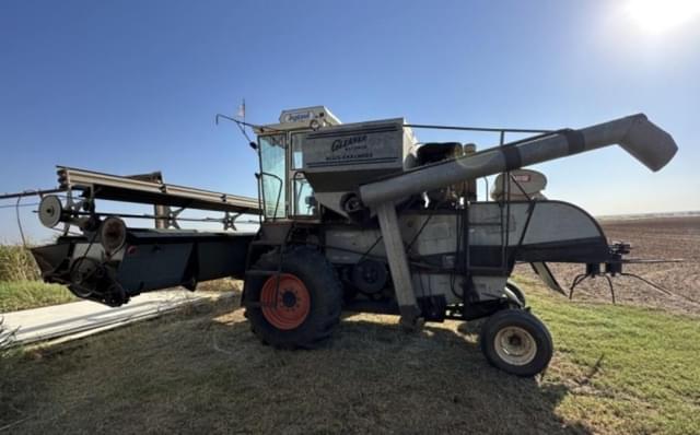 Image of Gleaner C2 equipment image 1