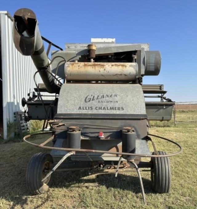 Image of Gleaner C2 equipment image 2