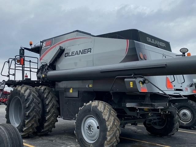 Image of Gleaner S98 equipment image 1