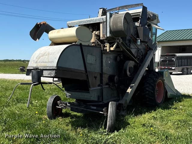 Image of Gleaner E equipment image 4