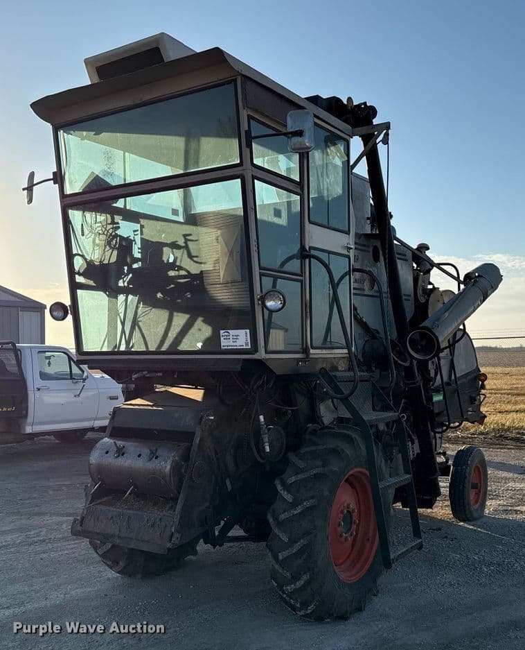 Image of Gleaner E Primary image