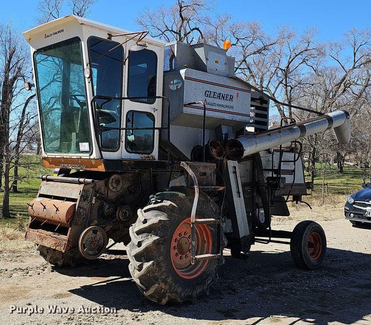 Main image Gleaner F