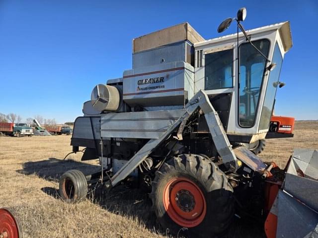 Image of Gleaner F equipment image 2