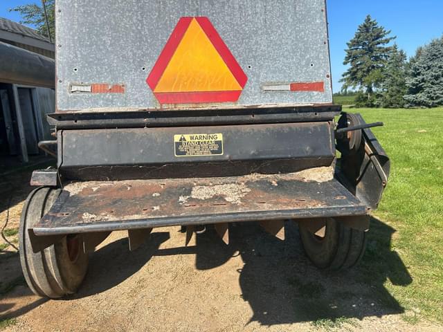 Image of Gleaner F2 equipment image 2