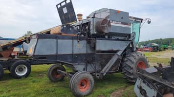 Main image Gleaner F2