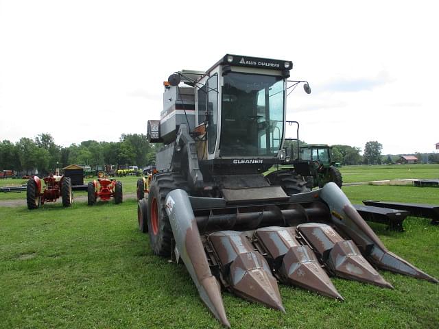 Image of Gleaner F2 equipment image 1