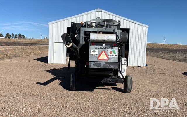 Image of Gleaner F3 equipment image 2