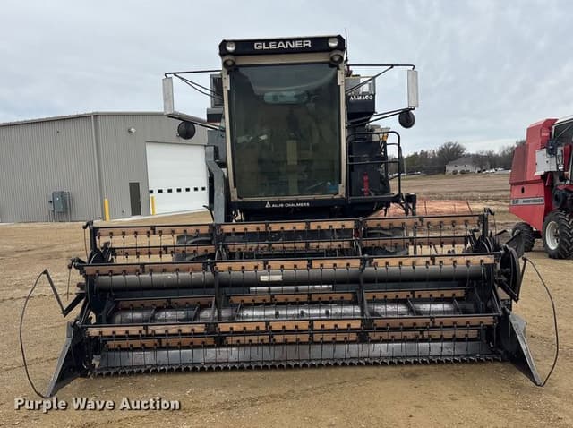 Image of Gleaner F3 equipment image 1