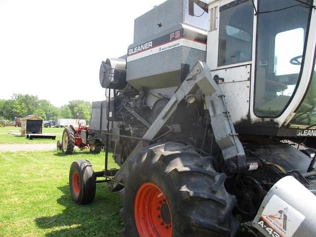 Image of Gleaner F3 equipment image 3