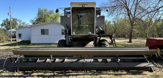 Image of Gleaner G equipment image 2