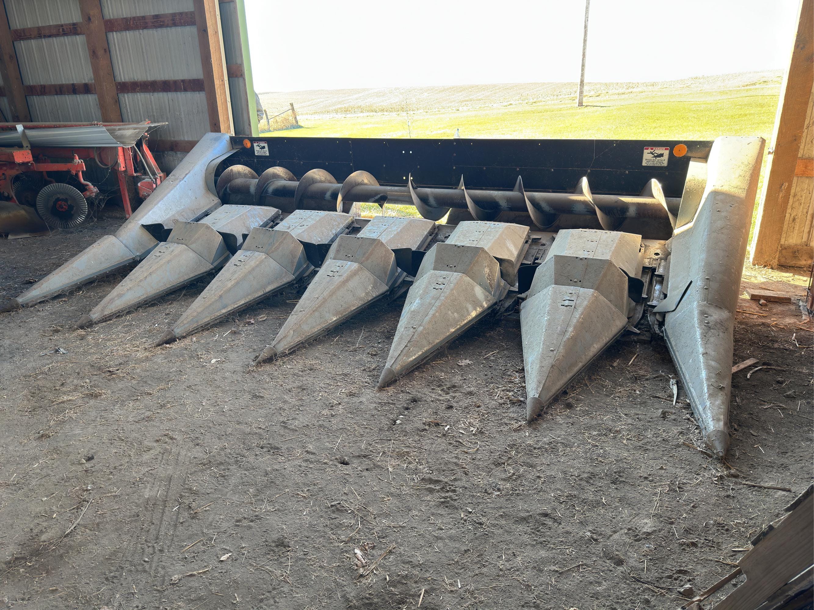 Main image Gleaner 630