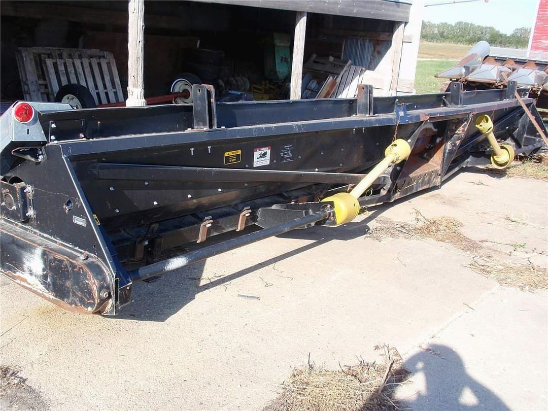 Image of Gleaner 836 Image 1