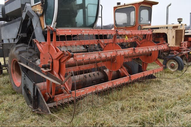 Image of Gleaner K2 equipment image 4