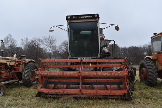 Image of Gleaner K2 equipment image 2