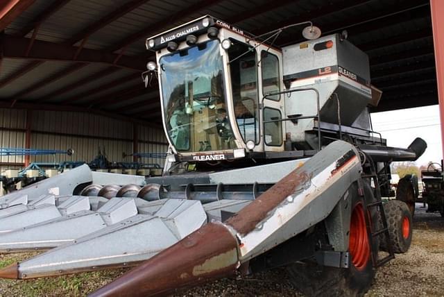 Image of Gleaner L2 equipment image 3