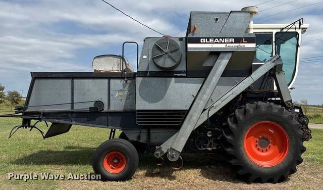 Image of Gleaner L equipment image 3