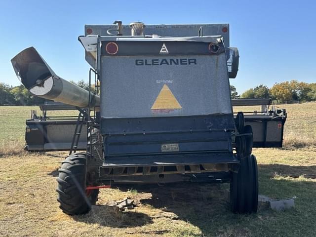 Image of Gleaner L2 equipment image 3