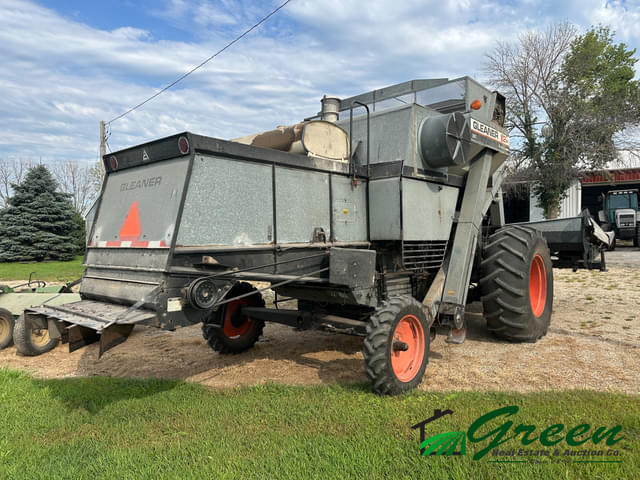 Image of Gleaner L2 equipment image 4