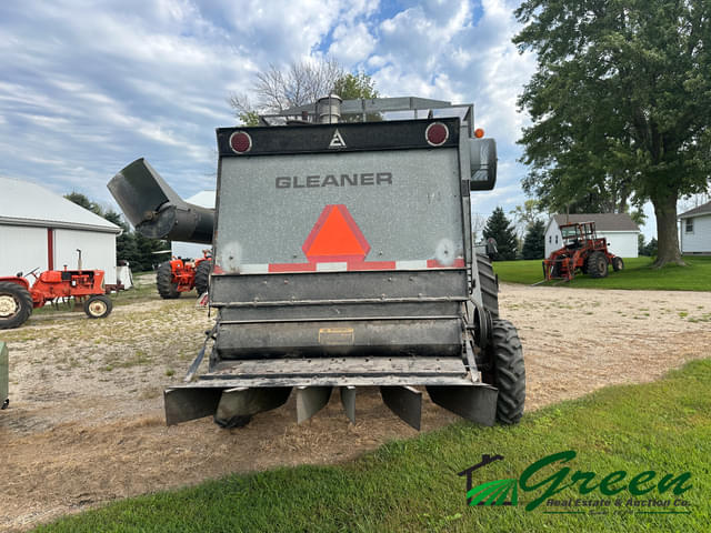 Image of Gleaner L2 equipment image 3