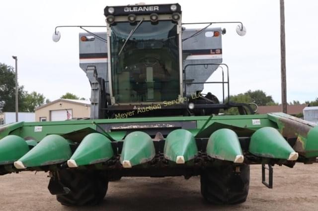 Image of Gleaner L3 equipment image 3