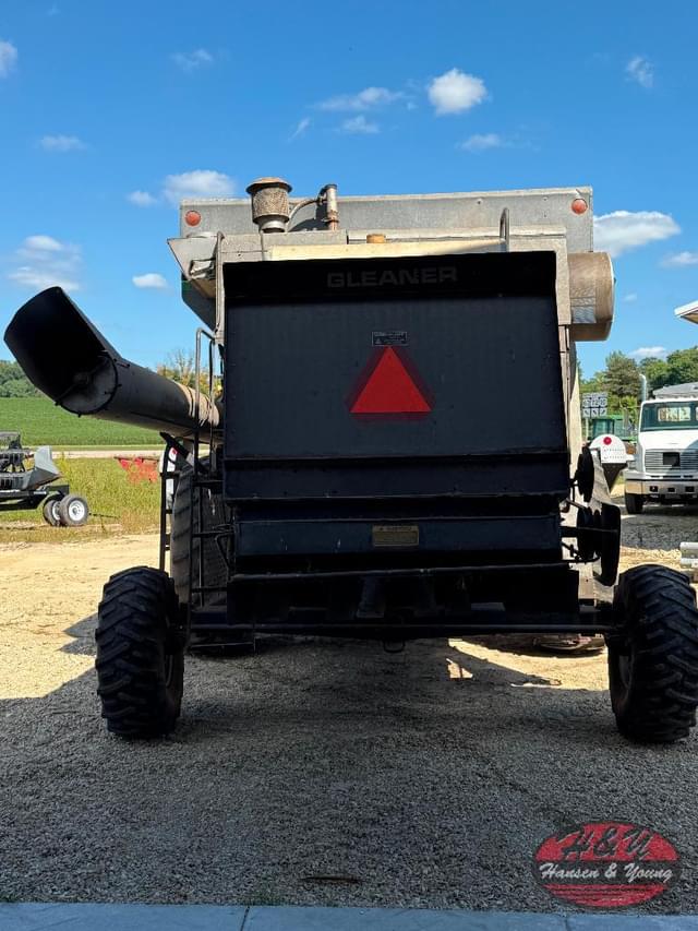Image of Gleaner L3 equipment image 3