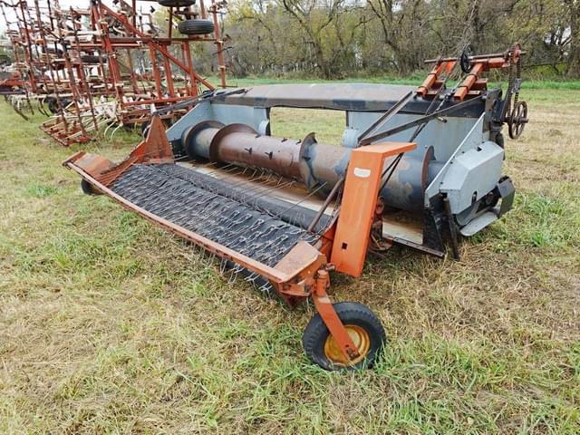 Image of Gleaner LM equipment image 1