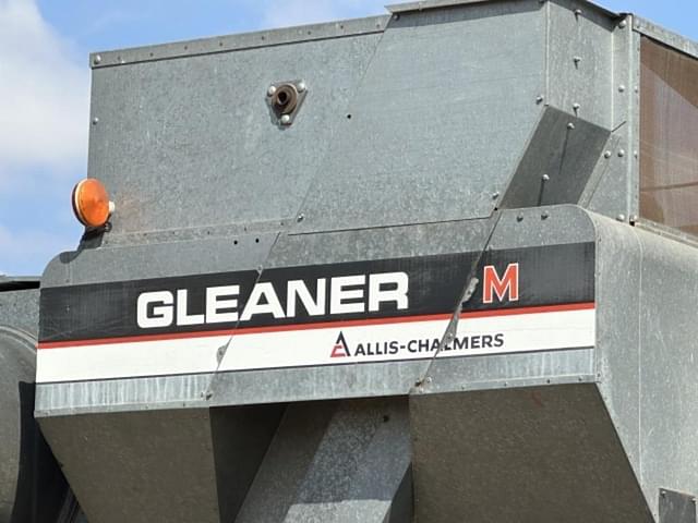 Image of Gleaner M equipment image 1