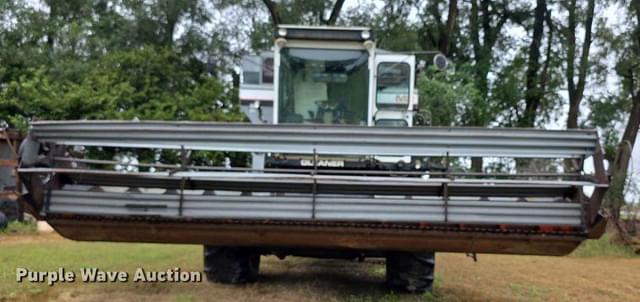 Image of Gleaner M2 equipment image 1