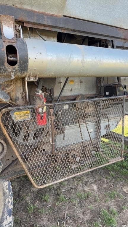 Image of Gleaner M2 equipment image 3