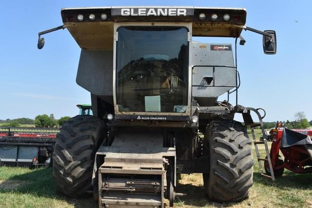 Image of Gleaner N6 equipment image 1