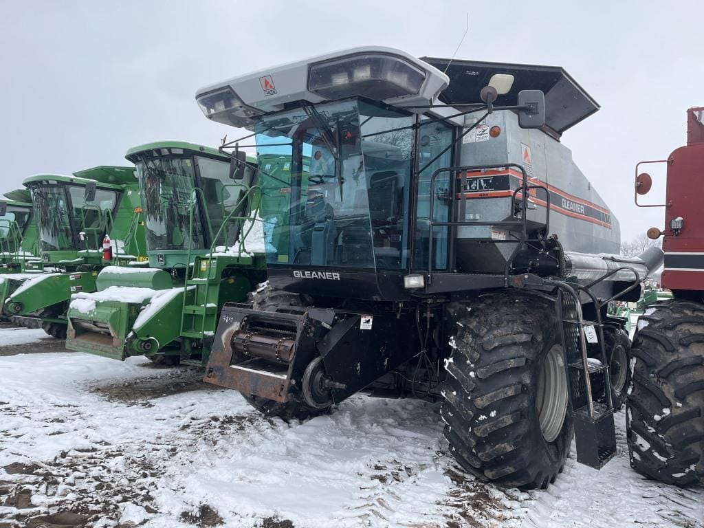 Main image Gleaner R42