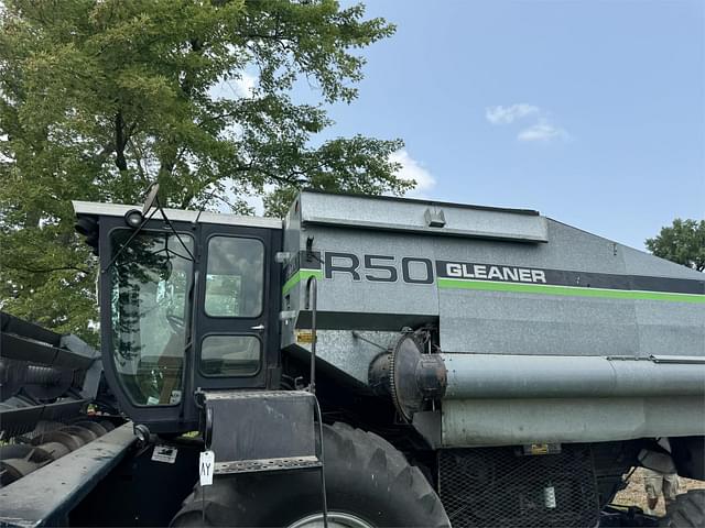 Image of Gleaner R50 equipment image 1