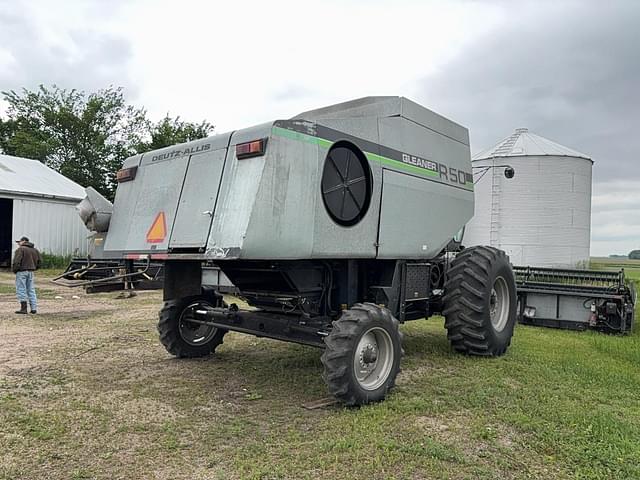 Image of Gleaner R50 equipment image 4