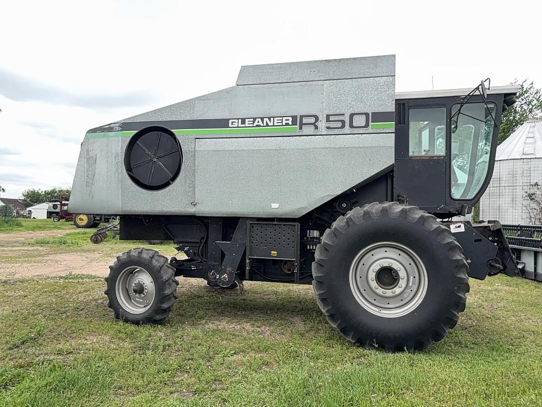 Image of Gleaner R50 Primary image