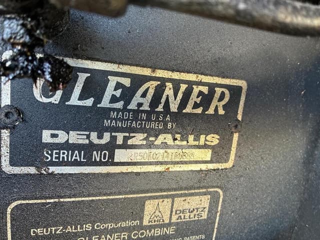 Image of Gleaner R50 equipment image 1