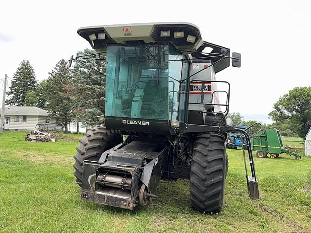 Image of Gleaner R52 equipment image 1