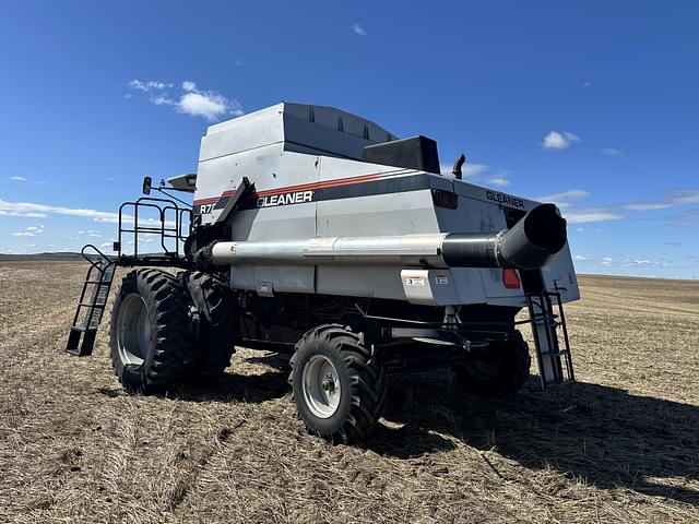 Image of Gleaner R72 equipment image 3