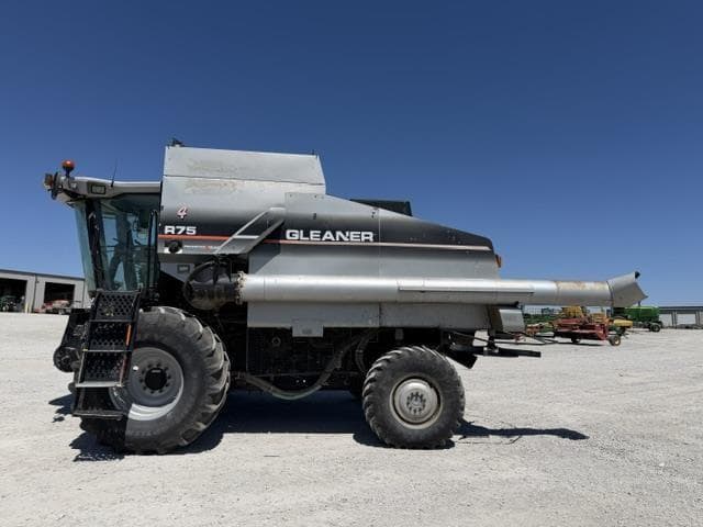 Image of Gleaner R75 equipment image 1