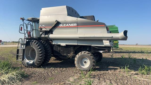 Image of Gleaner R75 equipment image 1