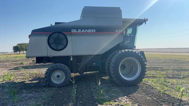 Image of Gleaner R75 equipment image 2