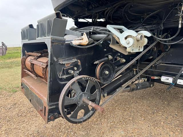 Image of Gleaner R75 equipment image 1