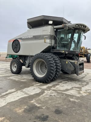 2010 Gleaner R76 Image