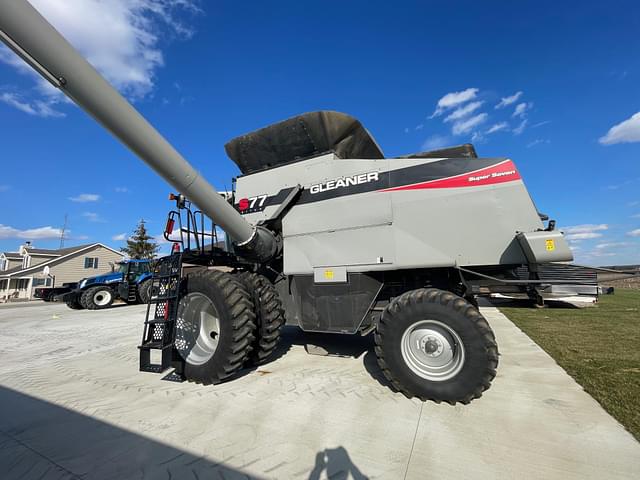 Image of Gleaner S77 Trutura equipment image 1